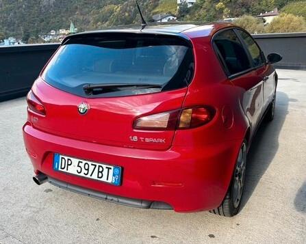 Alfa Romeo 147 1.6 16V 5 porte Distinctive - OK Neopatentato !