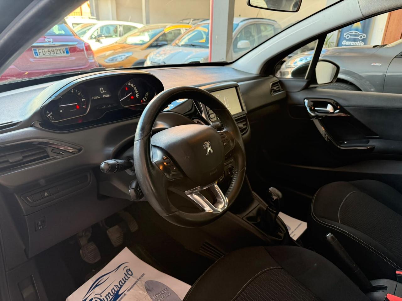 PEUGEOT 208 1.2 BENZINA 114.000 KM 2017