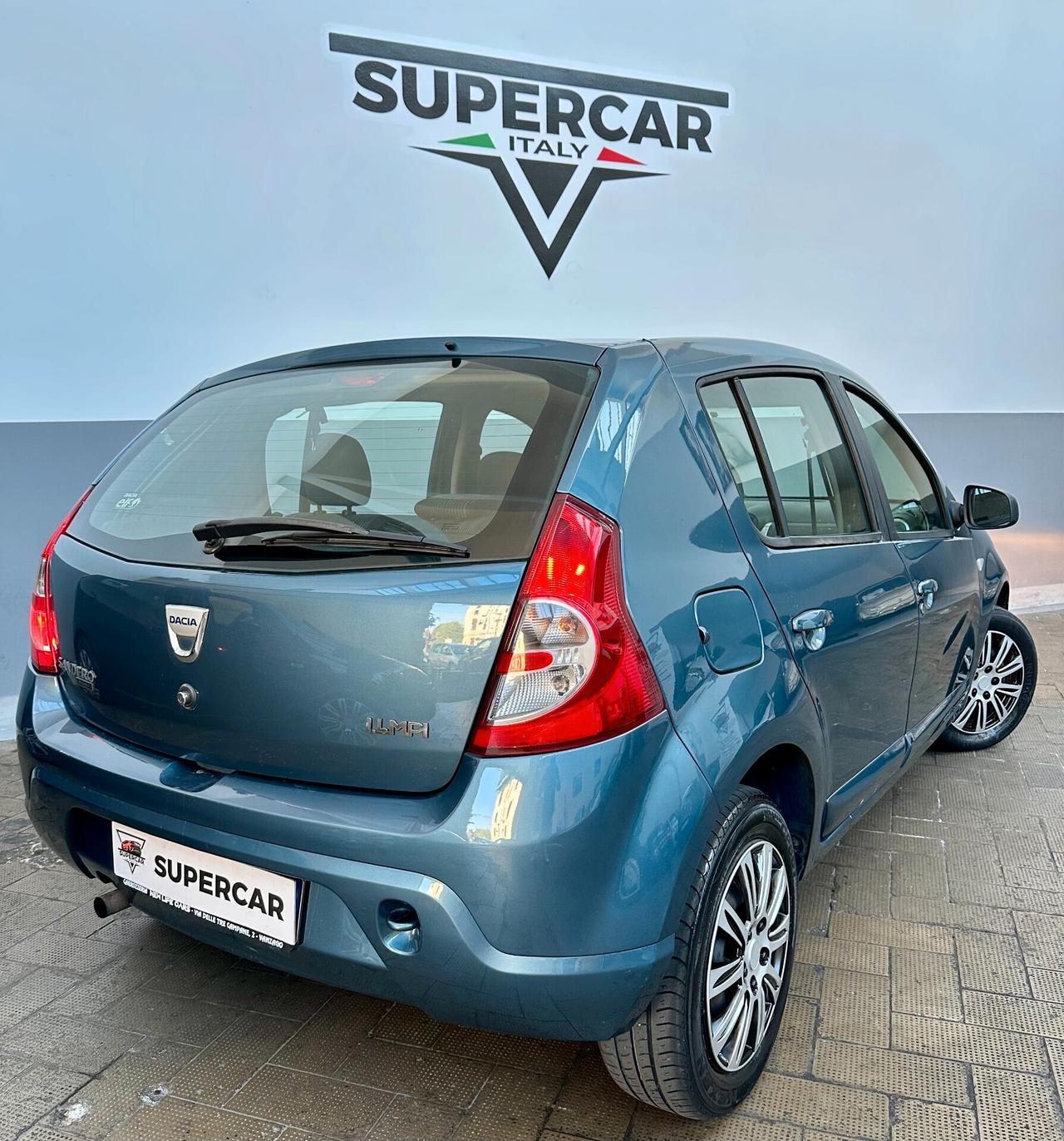 Dacia Sandero 1.4 Benz/gpl di serie, buoni condizioni generali