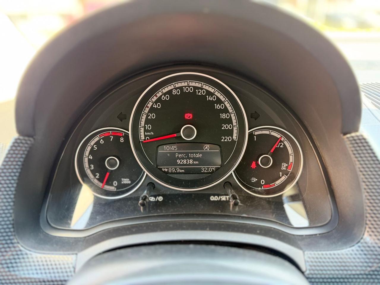 Volkswagen up! High up! 1.0 eco up! #11986