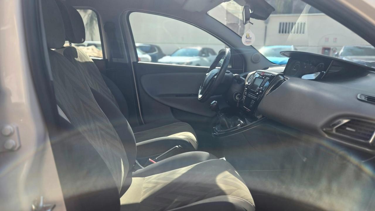 Lancia Ypsilon 1.3 mjt 95CV Opening edition S&S Uff Italy USB Lega Clima