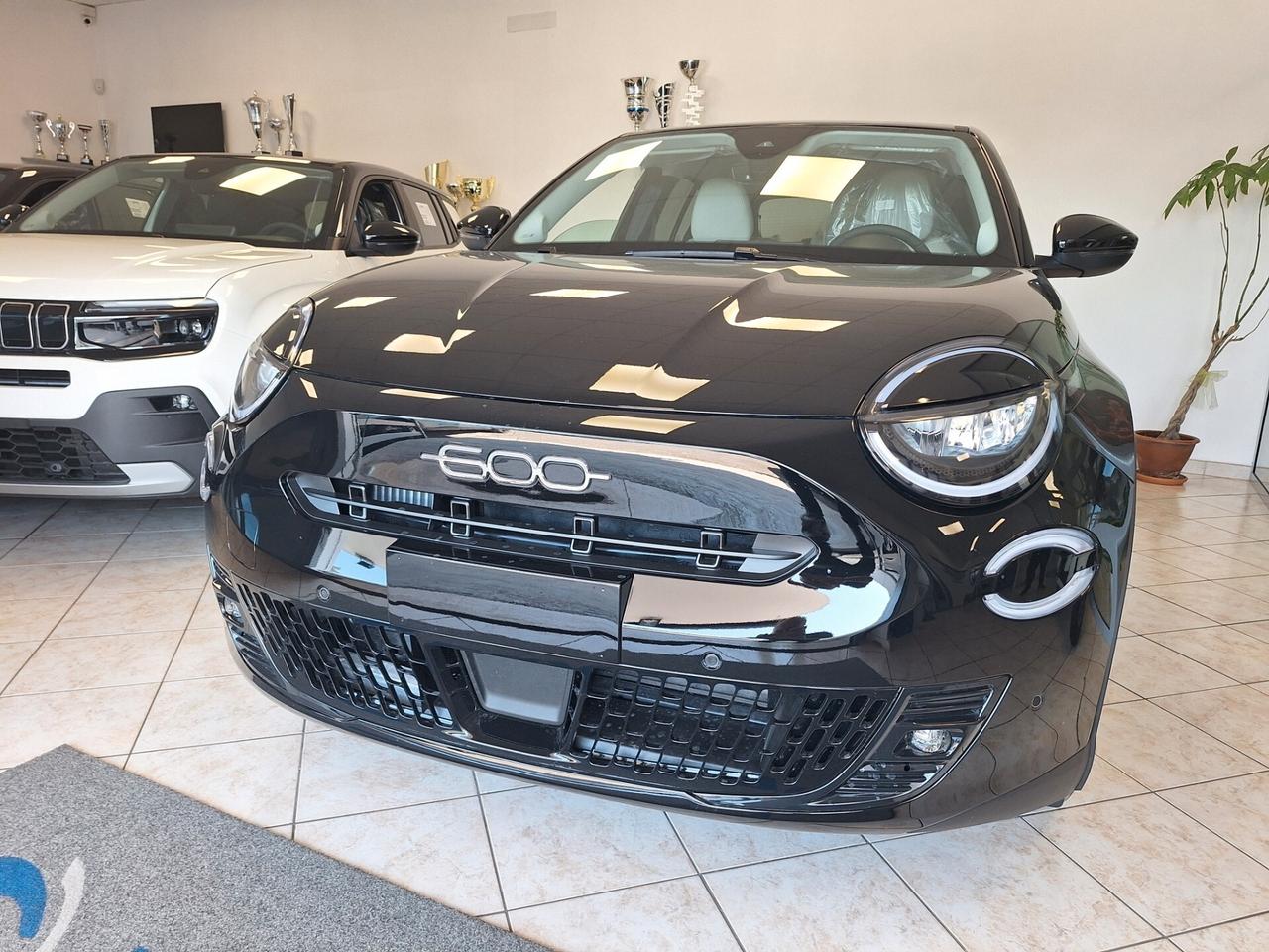 Fiat 600 Hybrid 100 CV DCT MHEV La Prima