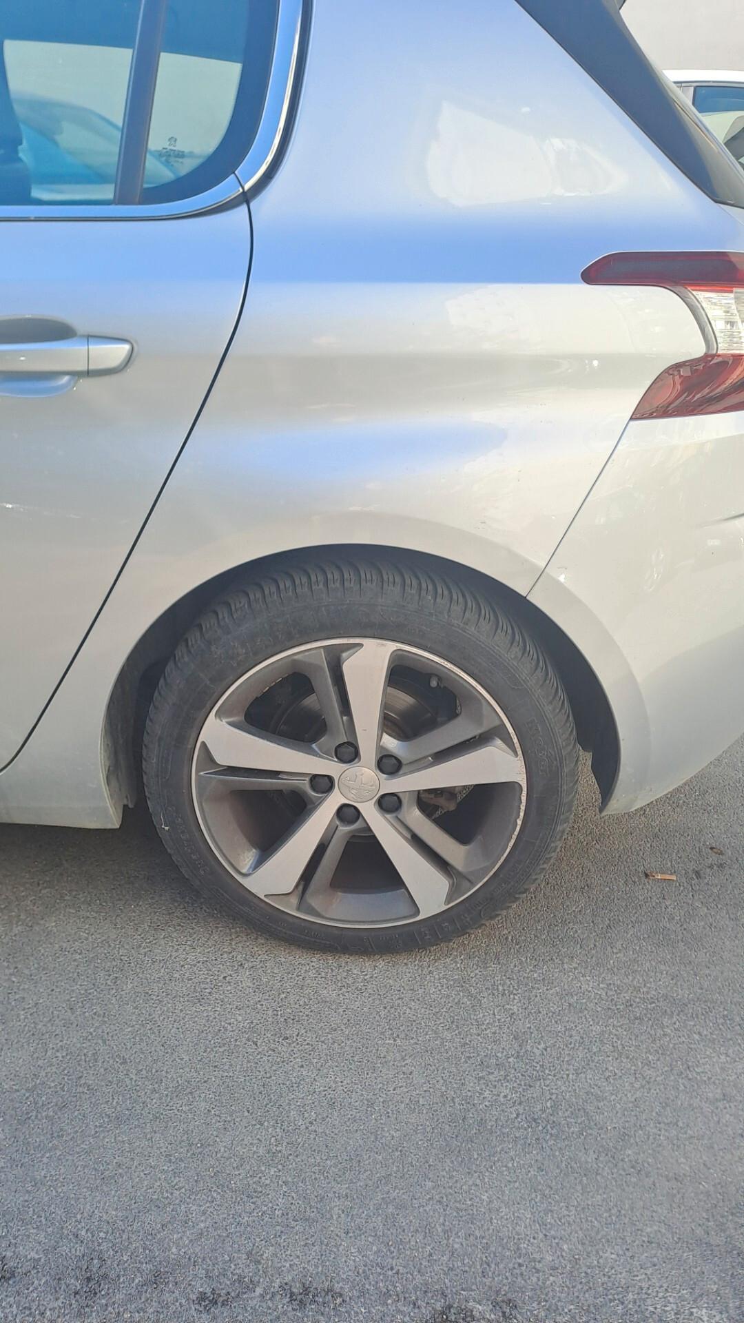 Peugeot 308 1.2 Turbo 130cv Allure