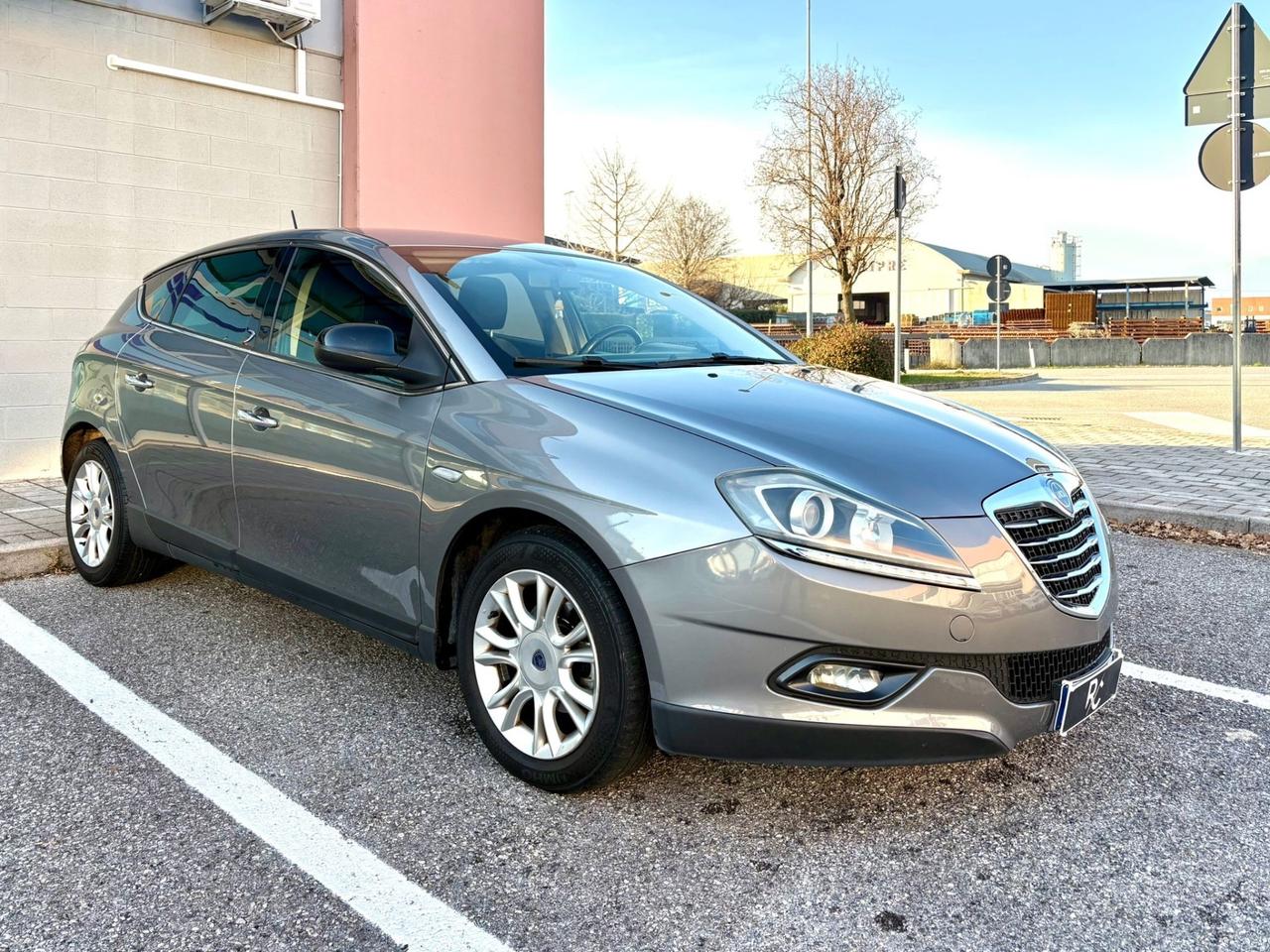 Lancia Delta 1.6 MJT DPF 105 CV Gold