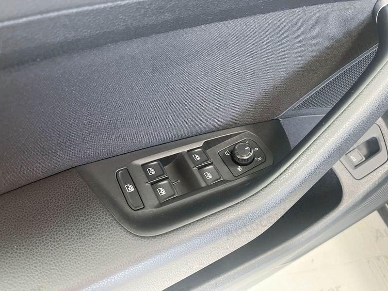 Volkswagen Passat Passat Variant 1.6 tdi Business 120cv dsg