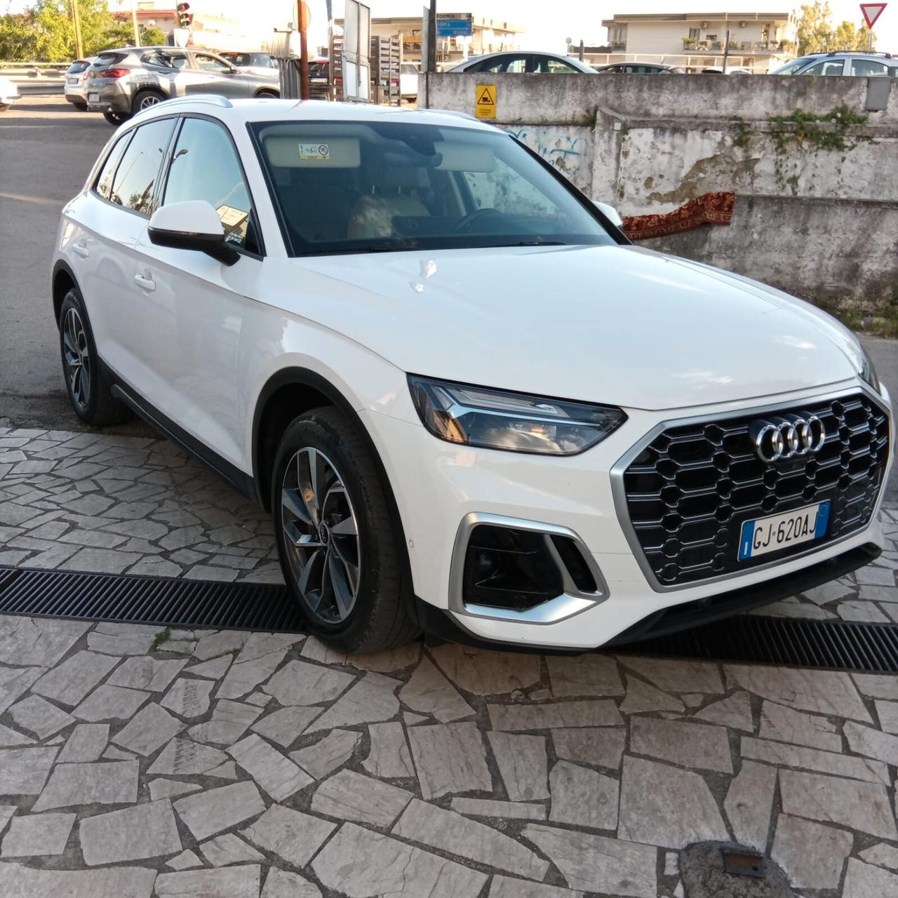 Audi Q5 35 TDI S tronic Business