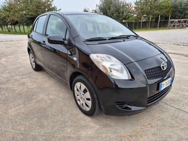Toyota Yaris 1.0 5 porte