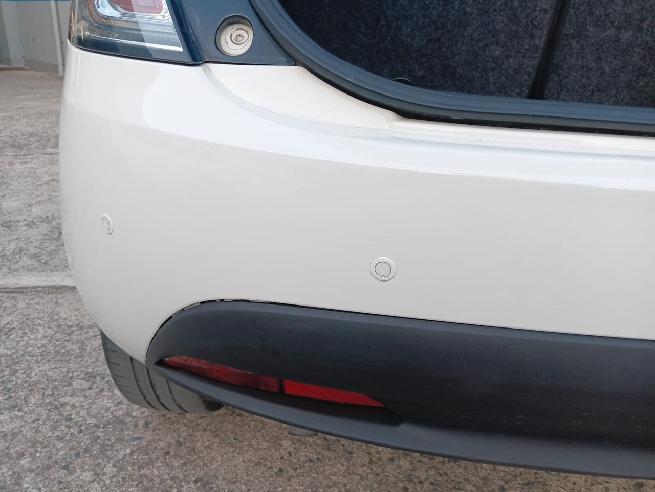 Lancia Ypsilon 1.2 69 CV 5 porte S&S Silver