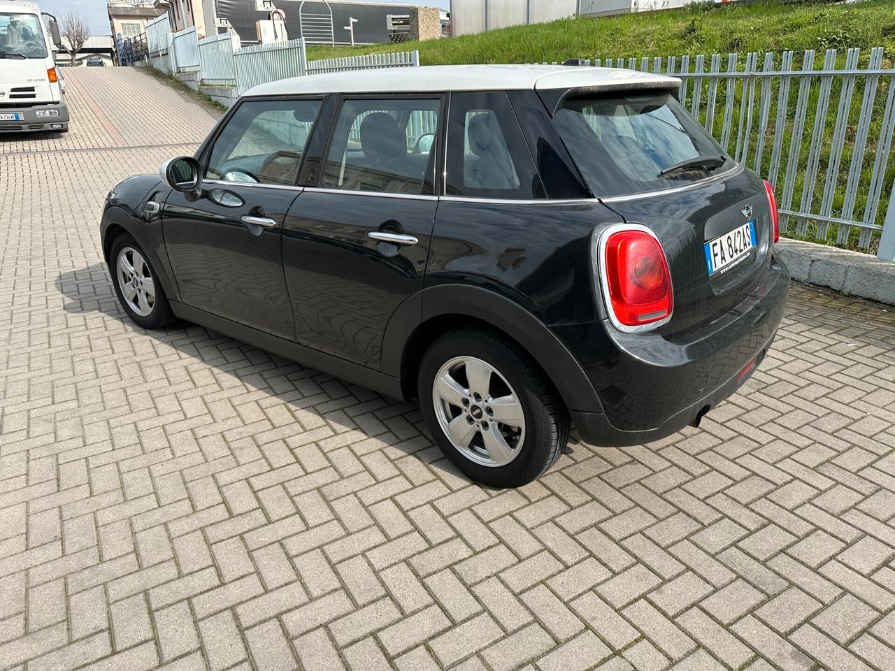 Mini Mini 1.2 One