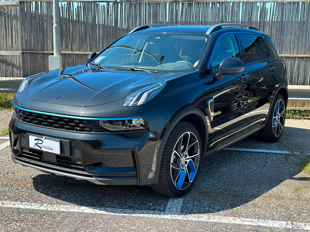 Lynk & Co 01 1.5 TD PHEV