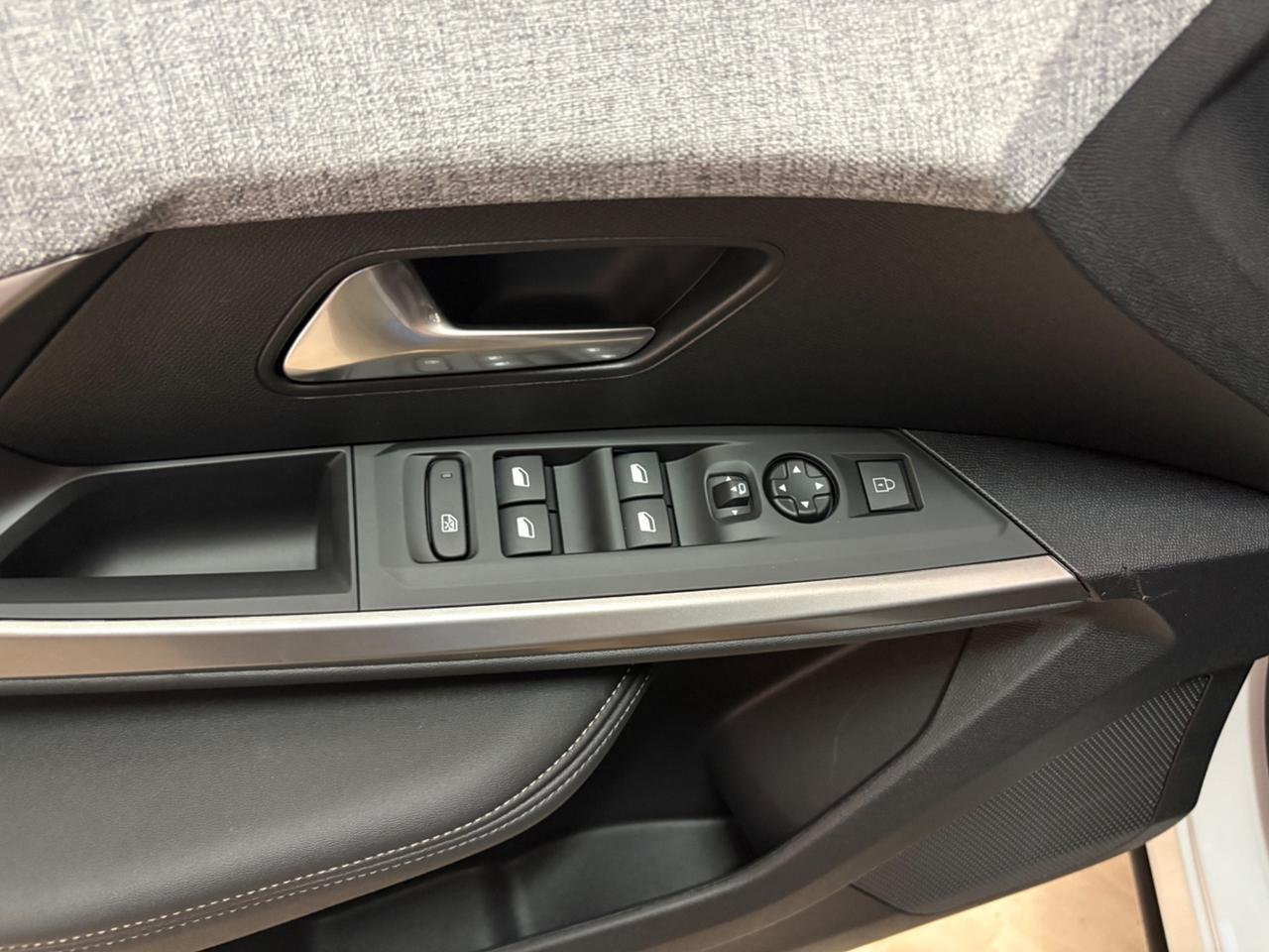 Peugeot 3008 Hybrid 145 e-DCS6 Allure