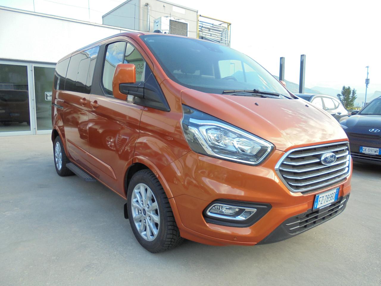 Ford Tourneo Custom 320 2.0 TDCi 130CV MHEV PC Titanium