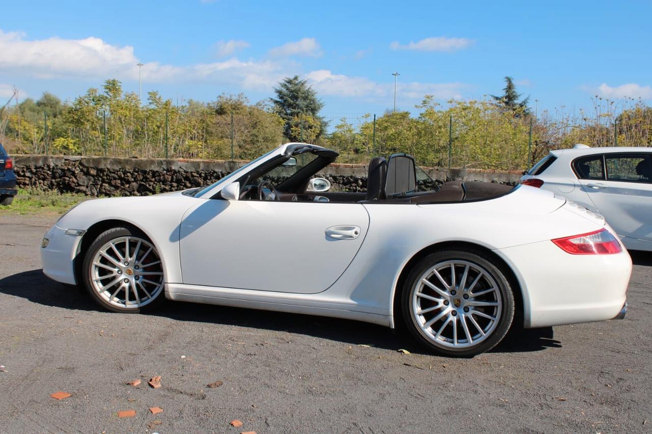 Porsche 911 Carrera 4S Cabriolet