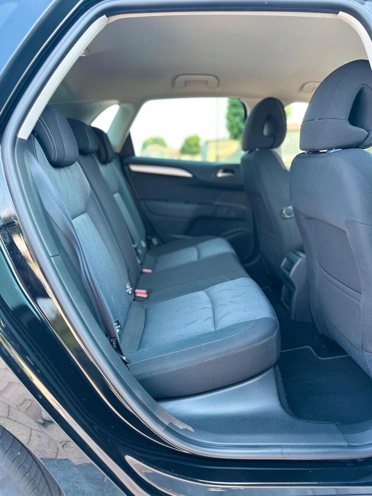 Citroen C4 1.6 e-HDi 115 airdream CMP6 Exclusive