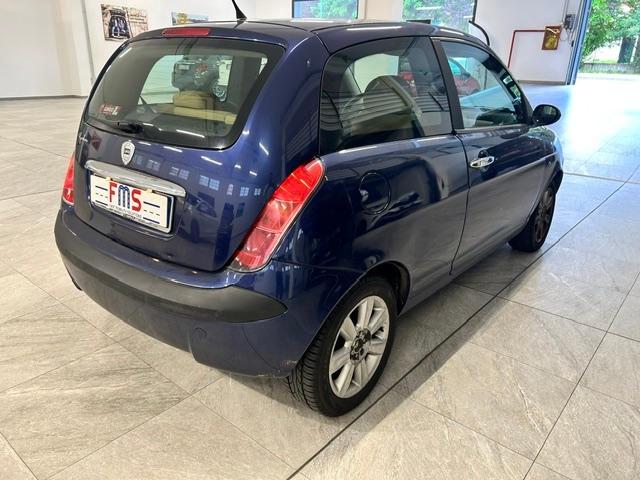 Lancia Ypsilon 1.2 8v