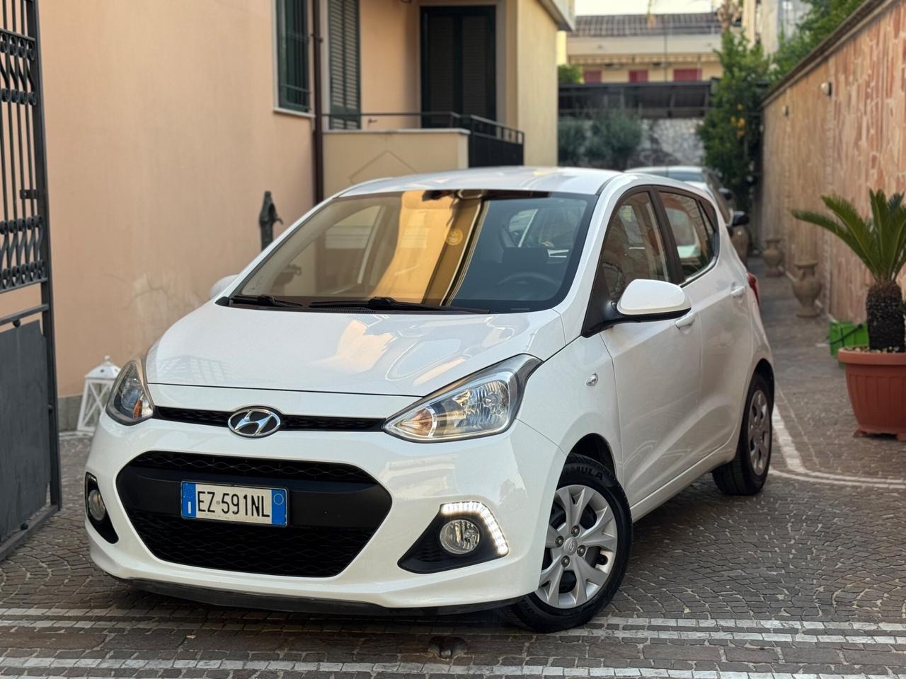 Hyundai i10 1.0 MPI Sound Edition