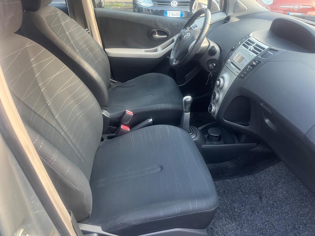 Toyota Yaris 1.3 5 porte Sol