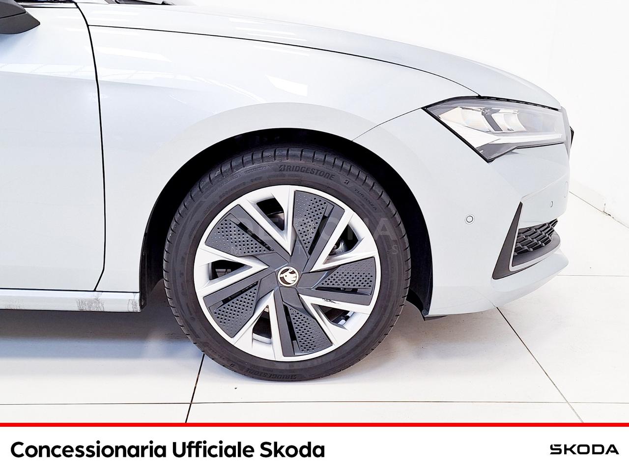 Skoda Superb wagon 2.0 tdi selection 150cv dsg