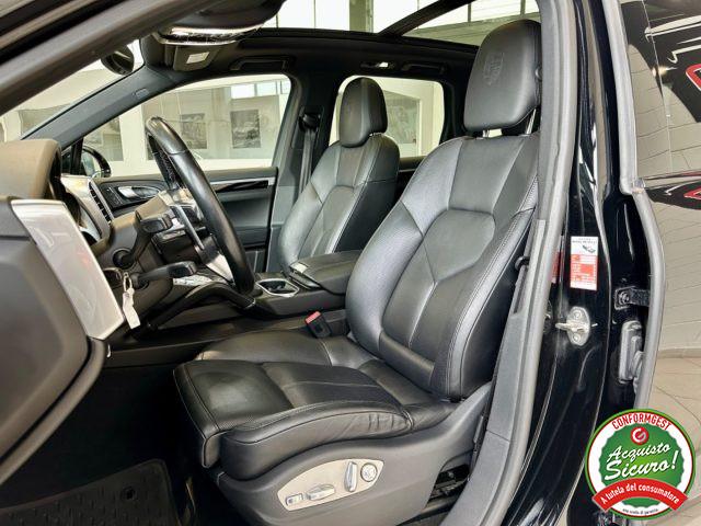 PORSCHE Cayenne 3.0 Diesel PlatinumEdition *TETTO*CHRONO*GTS PACK*