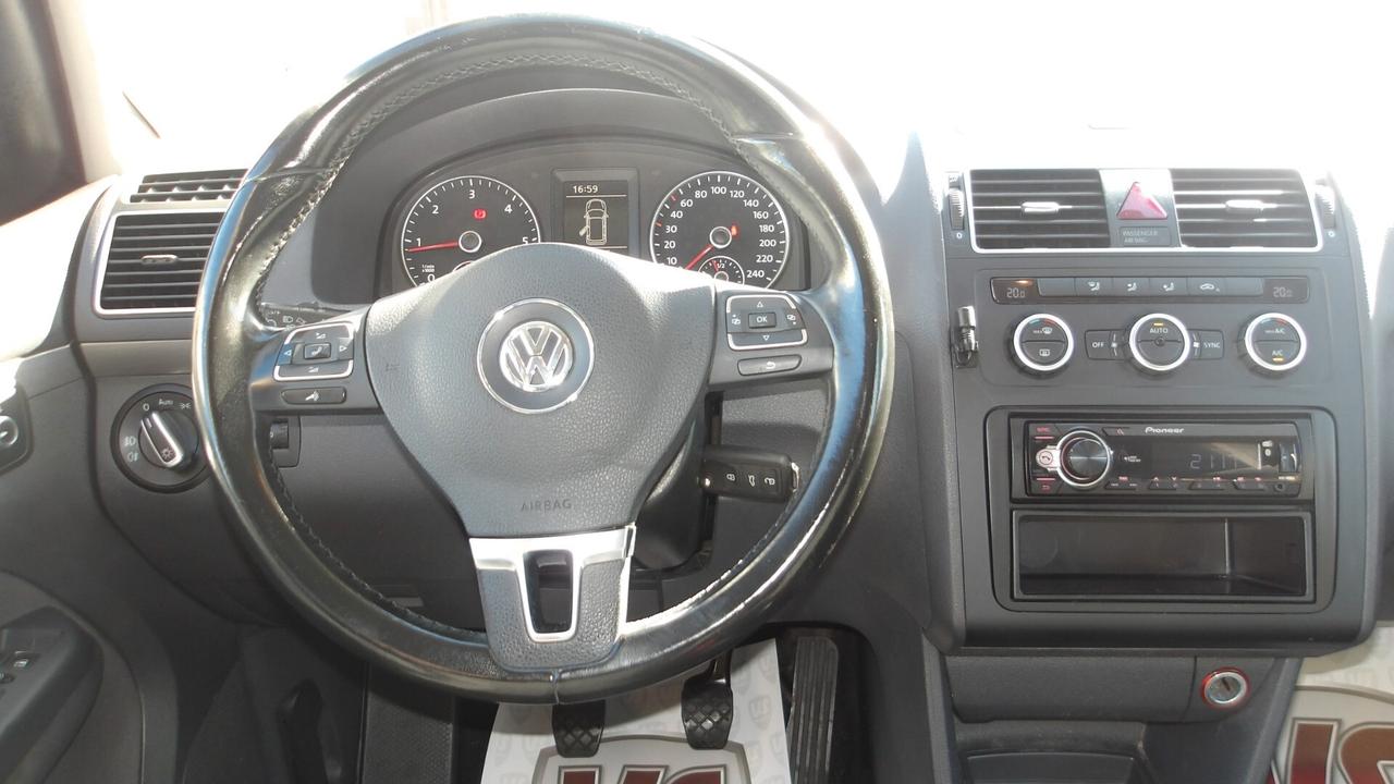 VOLKSWAGEN TOURAN 1.6 MTJ-7 POSTI-PREZZO PROMO!