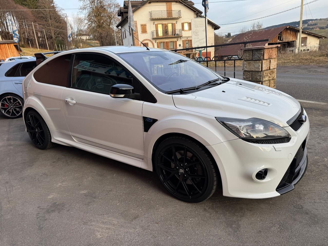 Ford Focus 2.5T (305CV) 3p. RS