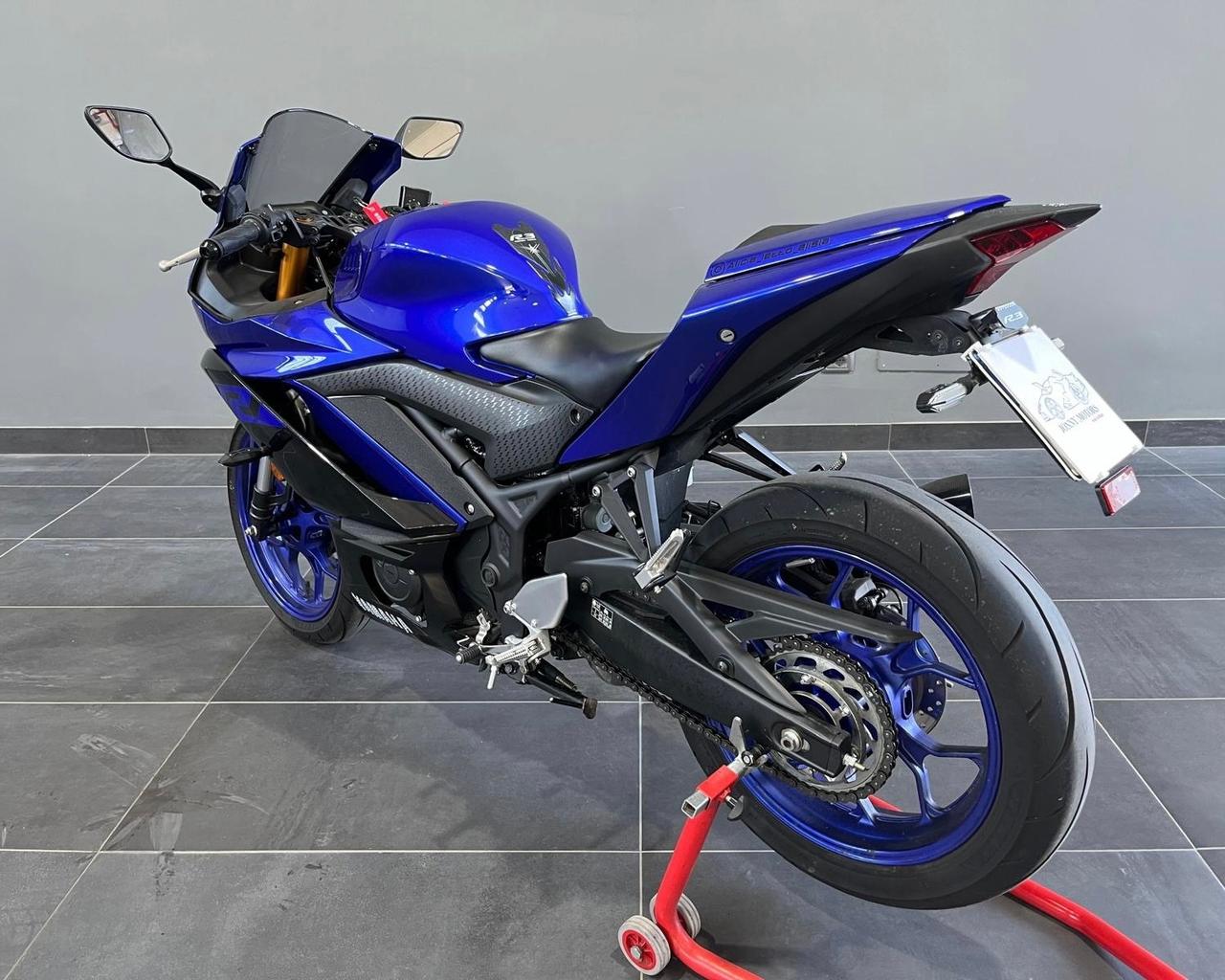 Yamaha YZF - R3 - 2019