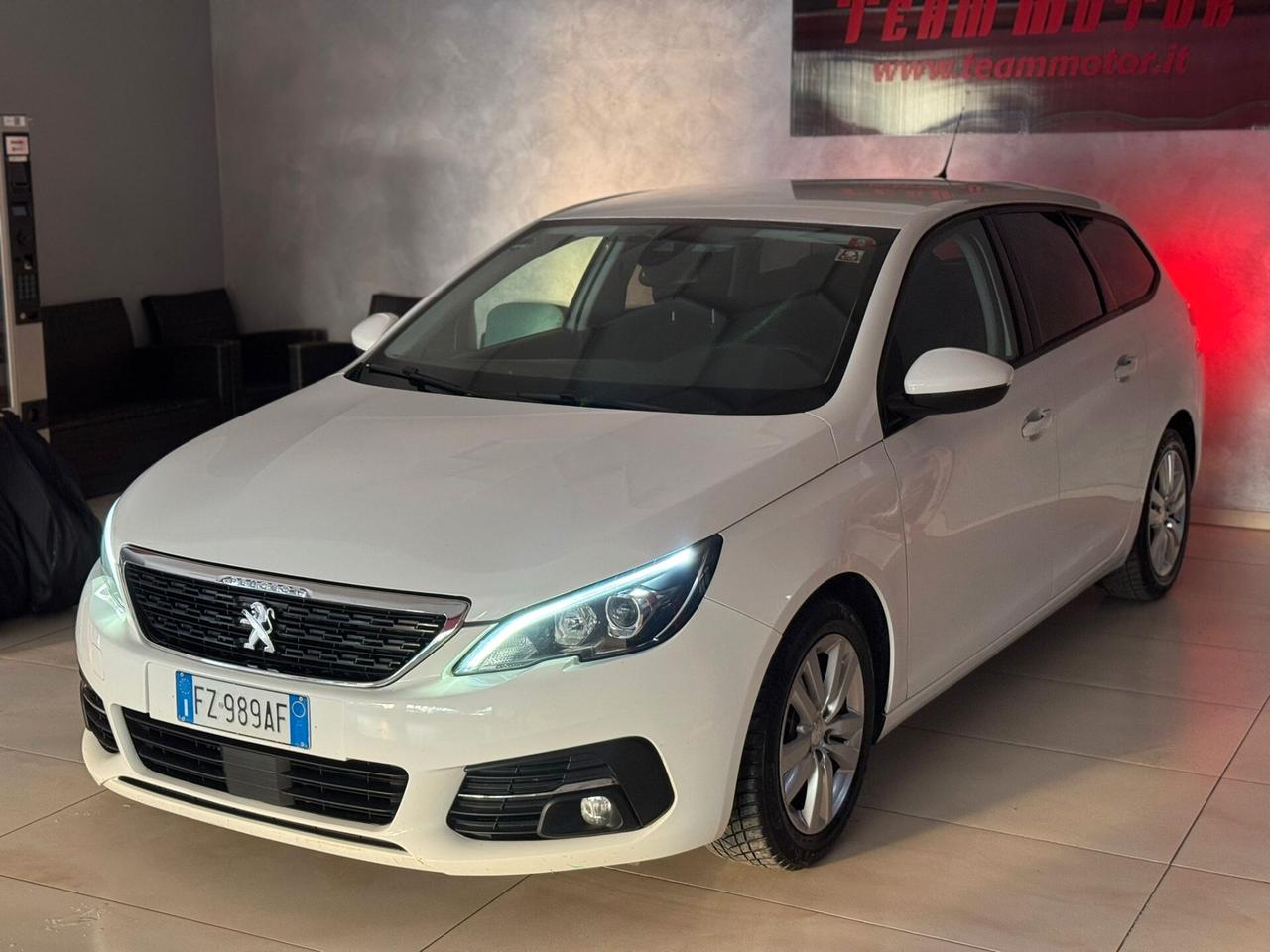 Peugeot 308 BlueHDi 100 S&S SW Business