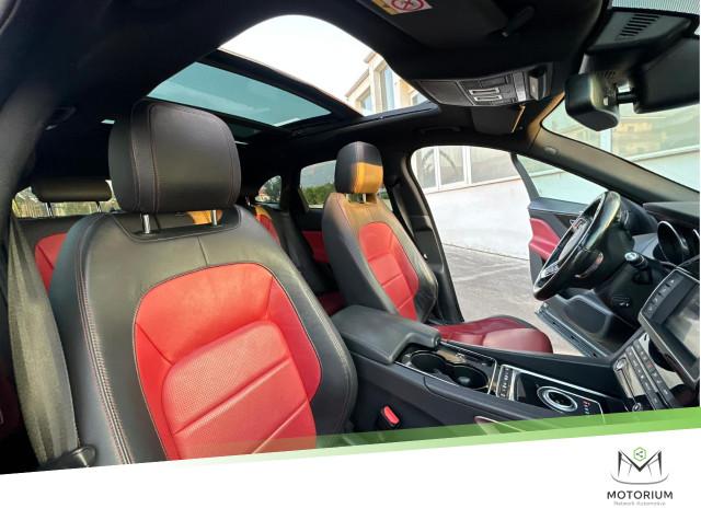 Jaguar F-Pace 2.0 D 180 CV AWD Automatic