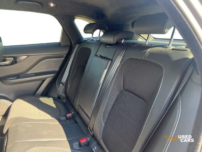 Jaguar F-Pace 2.0 D 180 CV AWD aut. R-Sport