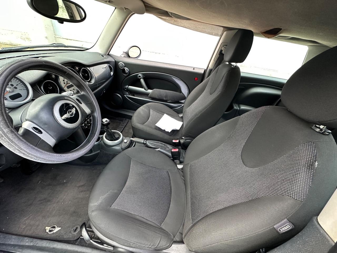 Mini 1.4 tdi One D de luxe 2008 neopatentati