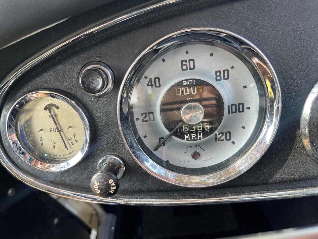 Austin Healey 100/6 BN4 2700 ASI
