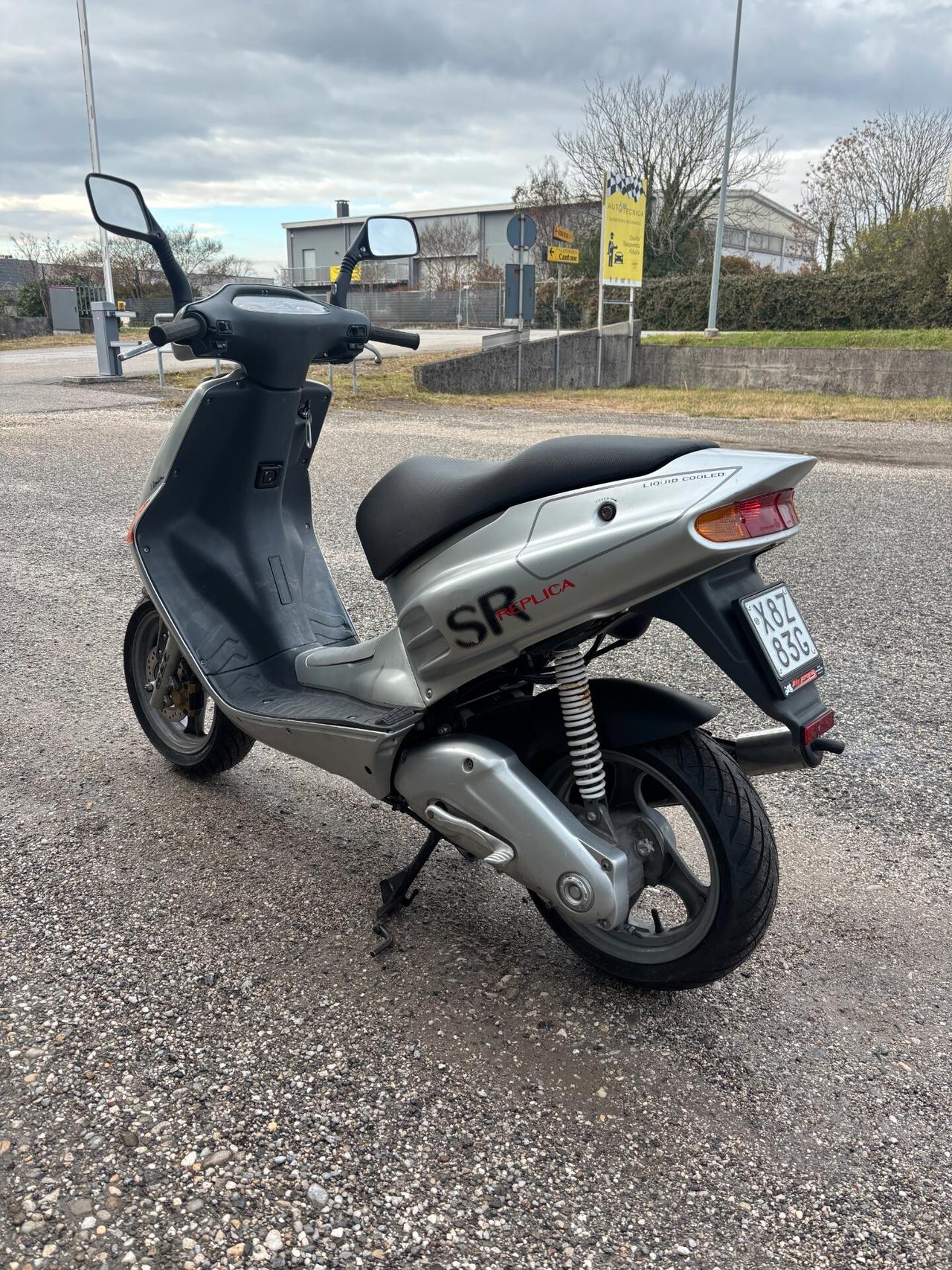 Aprilia SR 50 Replica