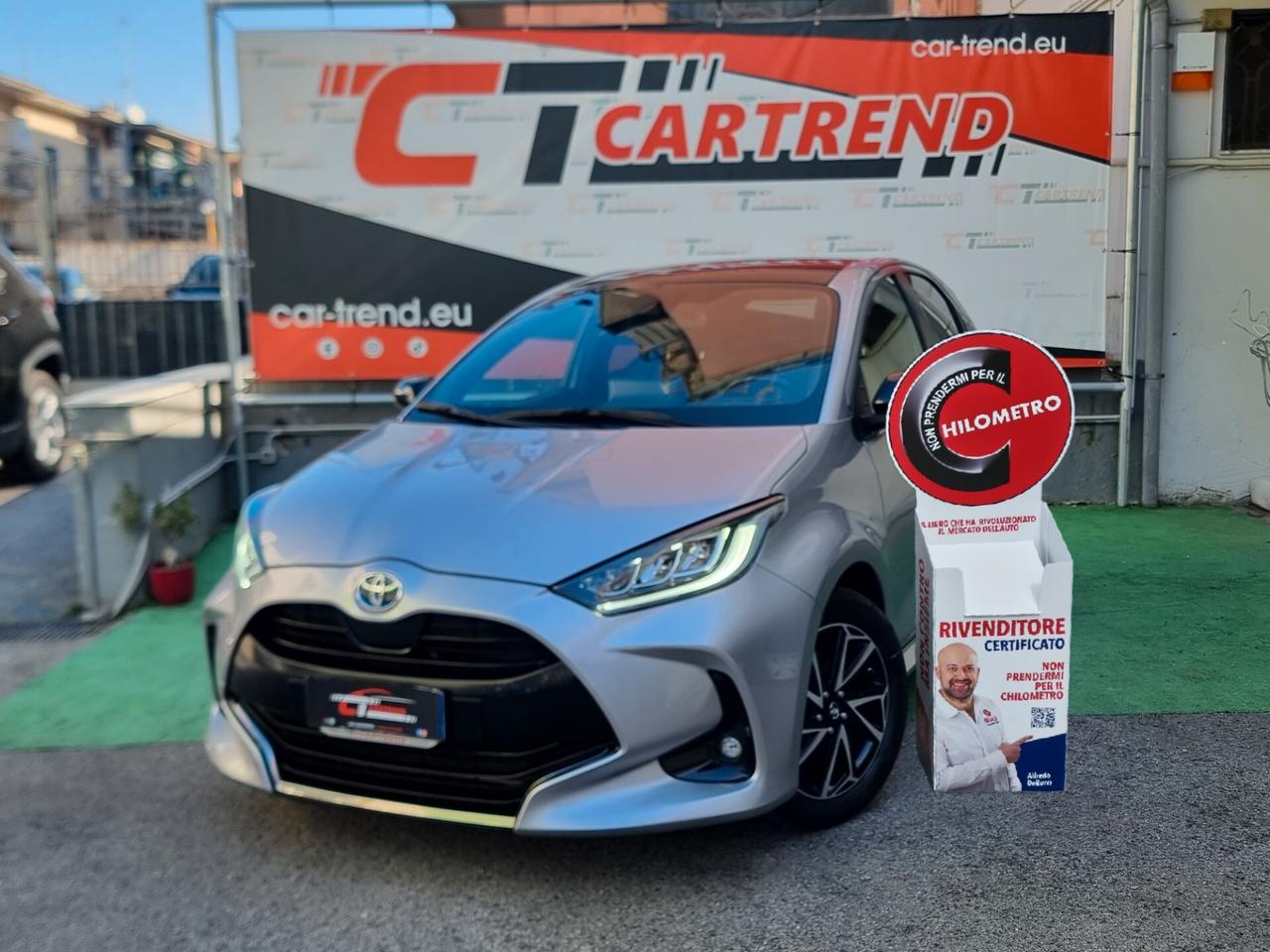 Toyota Yaris 1.5 Hybrid Lounge con Tetto