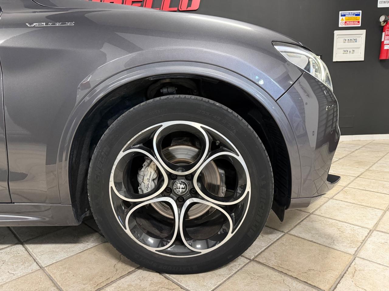 ALFA ROMEO Stelvio 2.2 TD (210) AT8 Q4 Veloce 2022