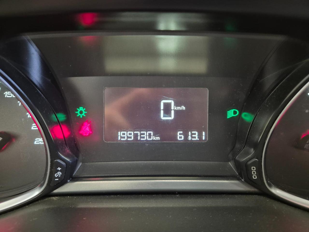 Peugeot 308 SW 1.6 bluehdi Active s&s 120cv - UNIPROPRIETARIO - NEOPATENTATI - Sens. Park - Clima