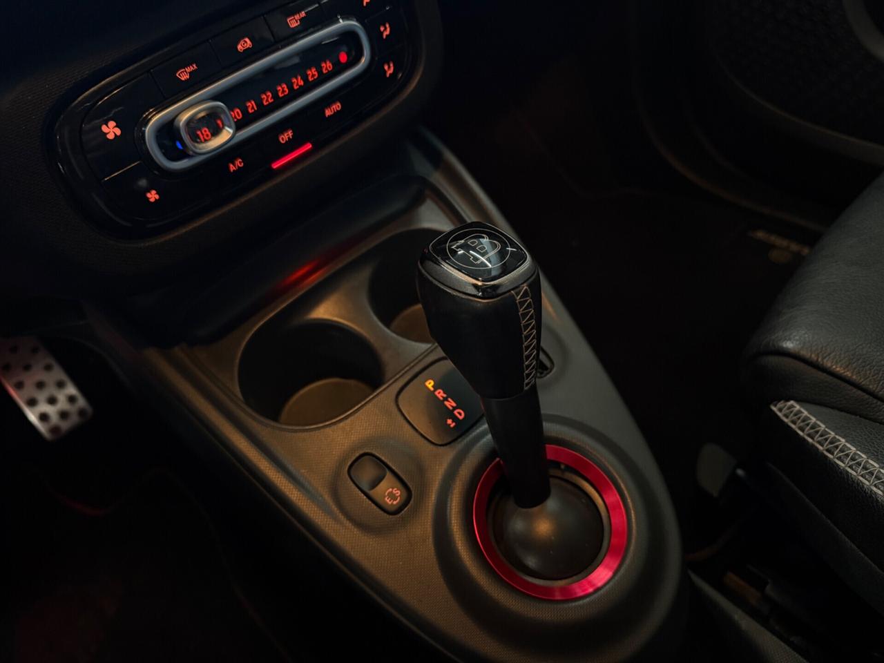Smart ForTwo BRABUS 0.9 Turbo twinamic *Xclusive* Kamera PRONTA CONSEGNA VISIBILE IN SEDE!!