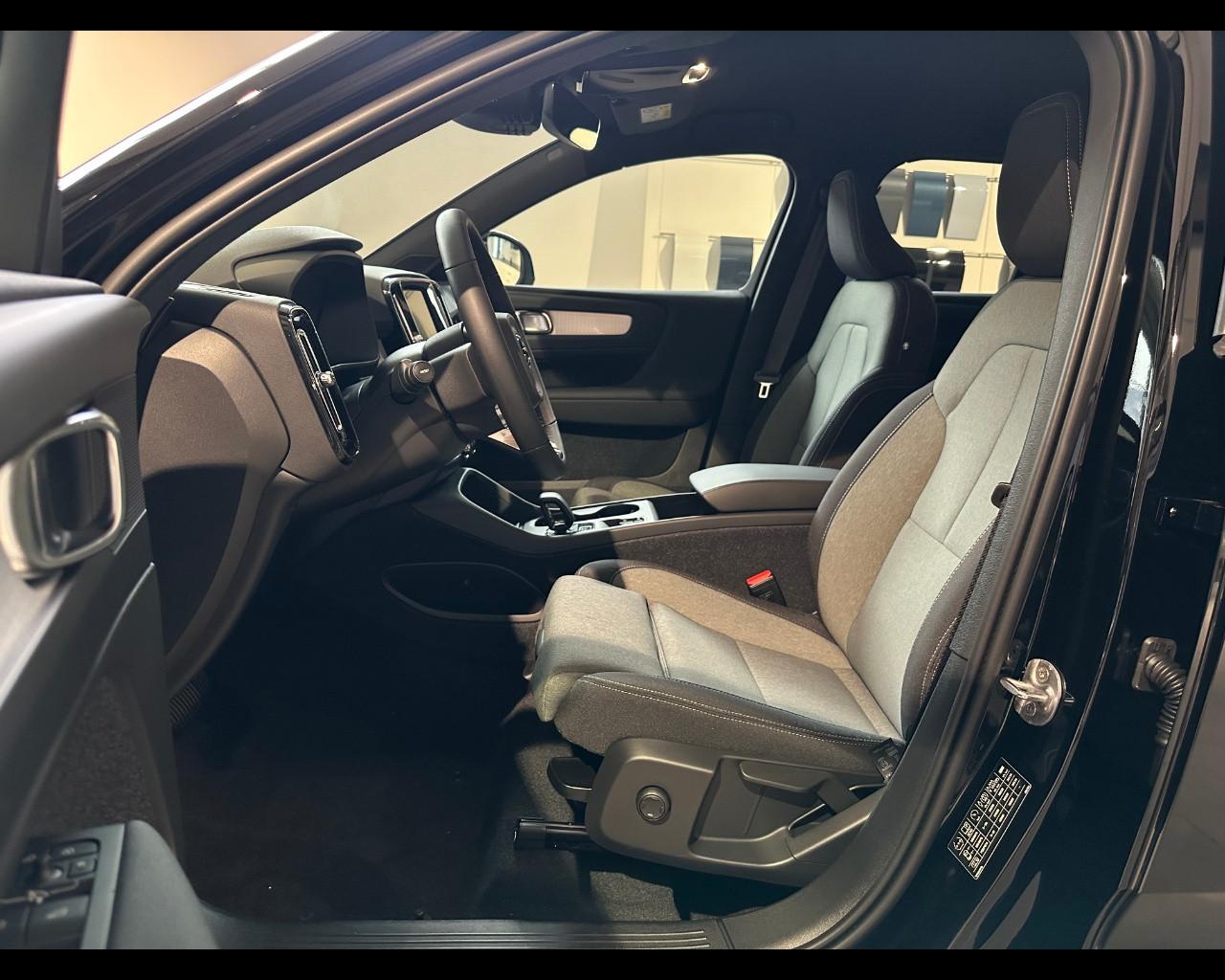 VOLVO XC40 Recharge Core T5 AUT