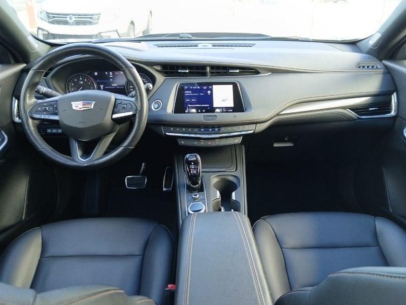 Cadillac XT4 350 T AWD Sport