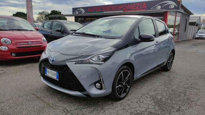 Toyota Yaris 1.5 Hybrid 5 porte Trend &quot;Grey Edition&quot;