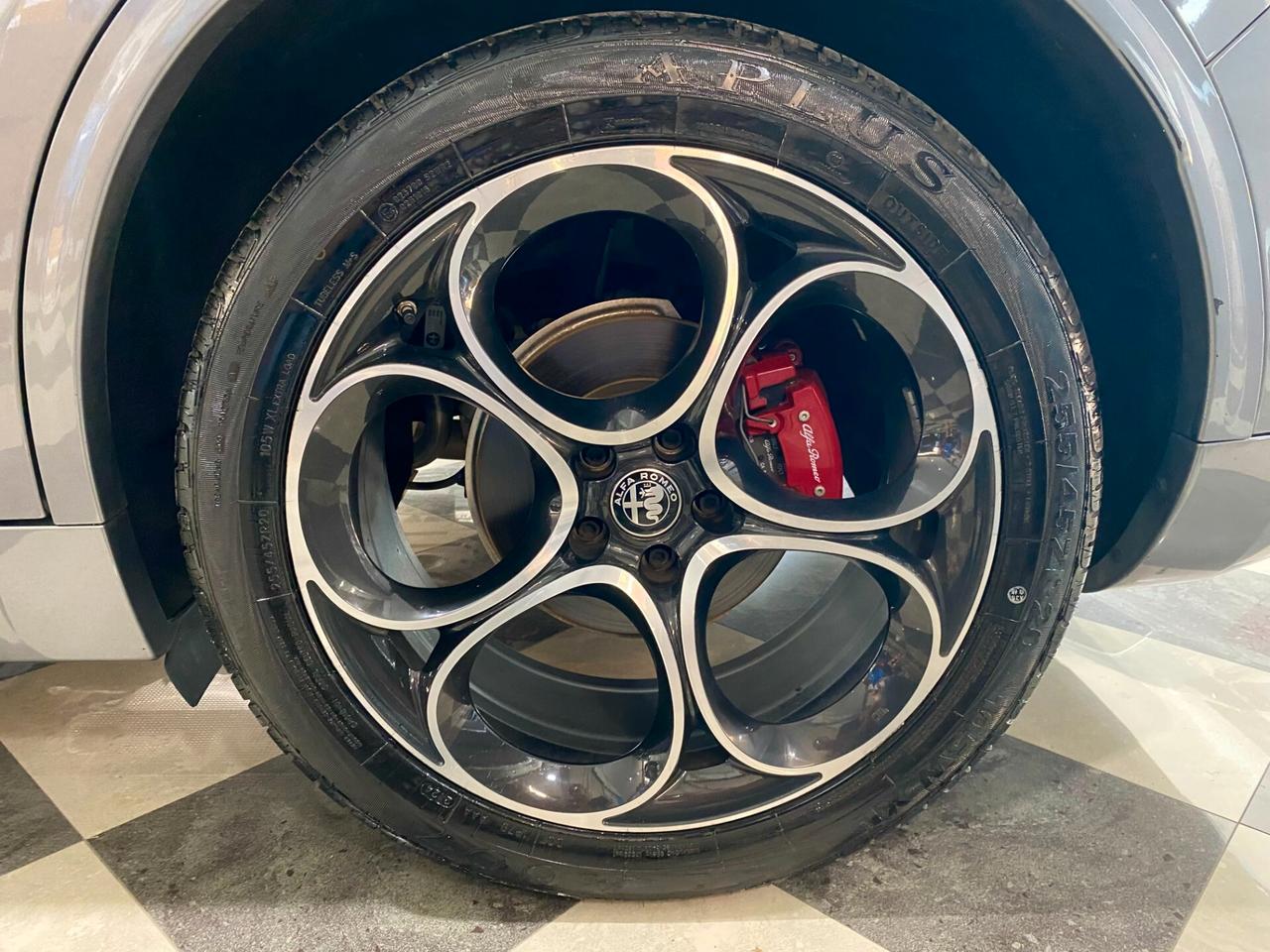 Alfa Romeo Stelvio 2.2 Turbodiesel 210 CV AT8 Q4 Veloce-12/2020
