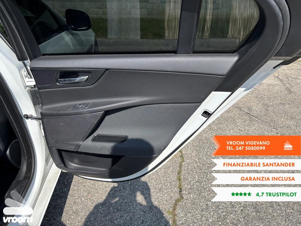 JAGUAR XE (X760) XE 2.0 D 180 CV aut. Pure