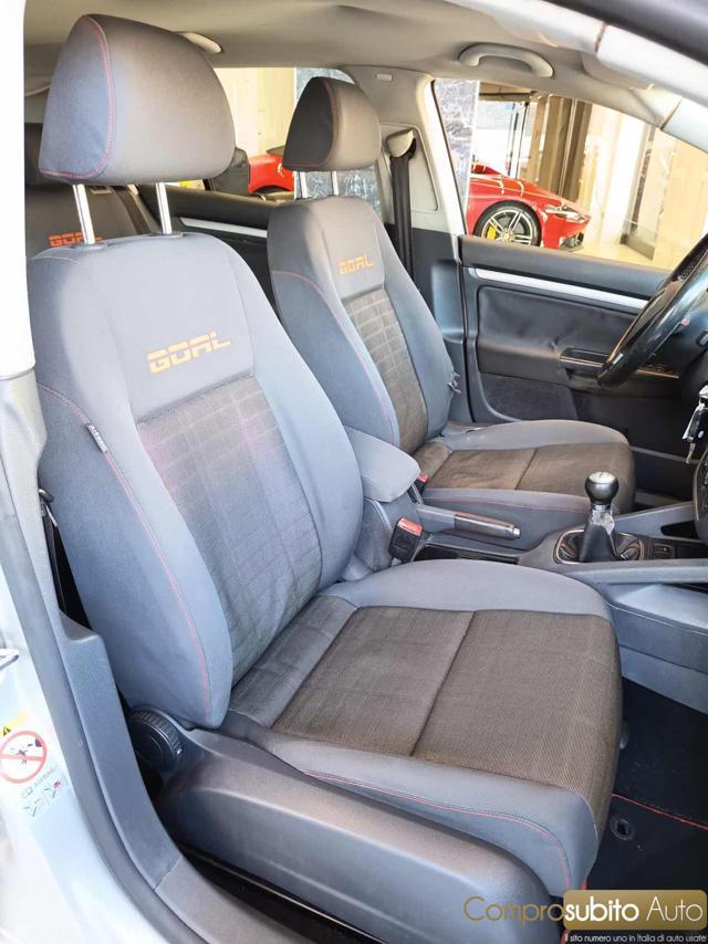 VOLKSWAGEN Golf 1.6 16V FSI 5p. Sportline