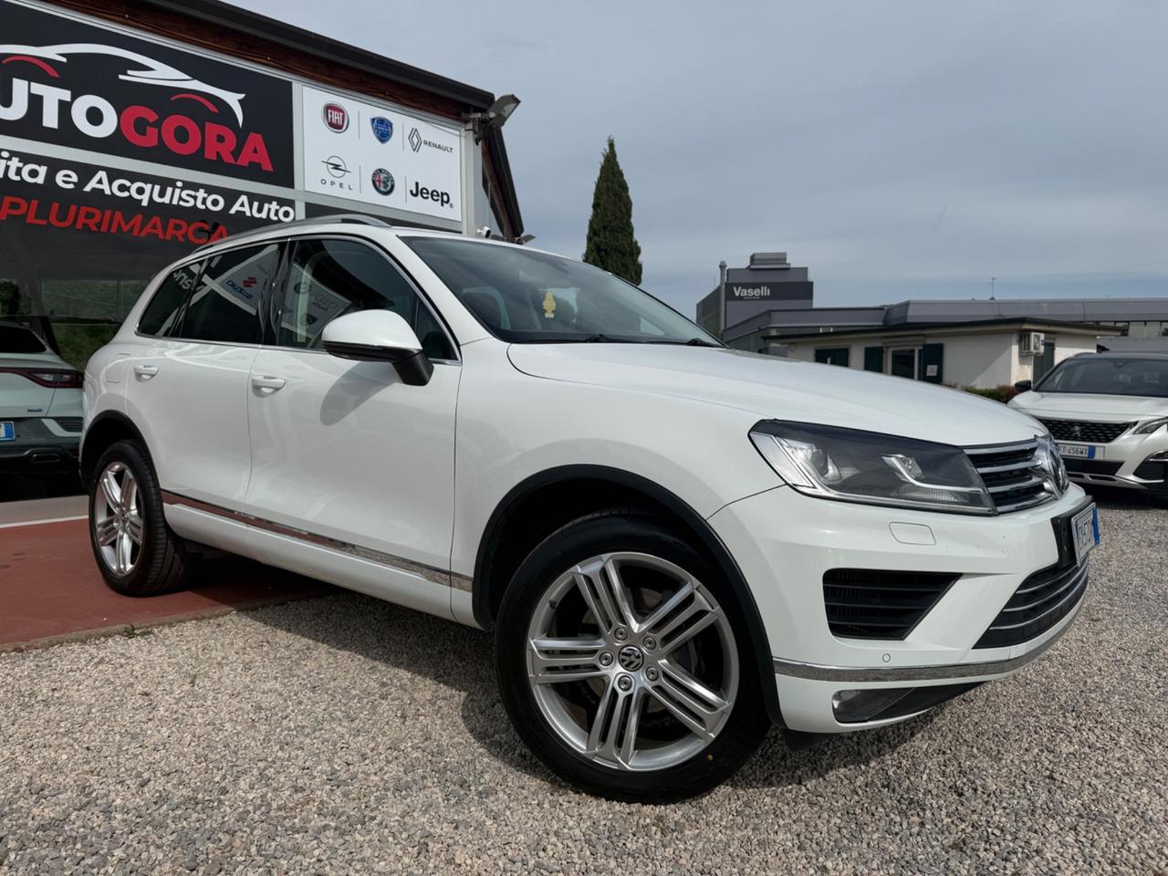 Volkswagen Touareg 3.0 TDI 262 CV tip. BMT Terrain Tech Executive
