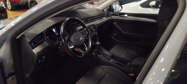 VOLKSWAGEN Passat VAR. 2.0 TDI DSG Business LED