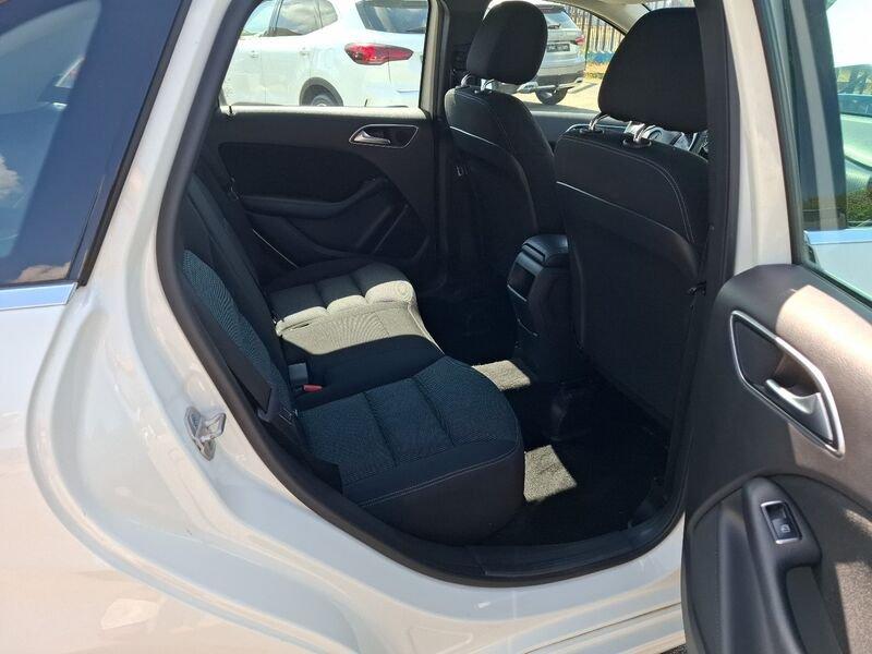 Mercedes-Benz Classe B B 180 BlueEFFICIENCY Executive