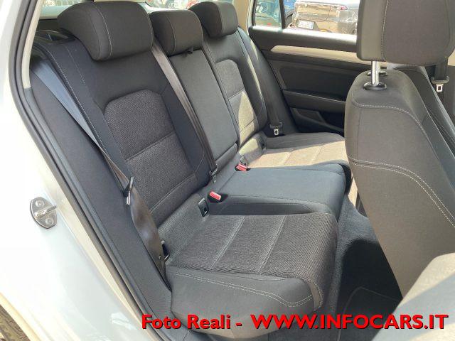 VOLKSWAGEN Passat Variant 2.0 TDI Business BlueMotion Tech. PROMO !!