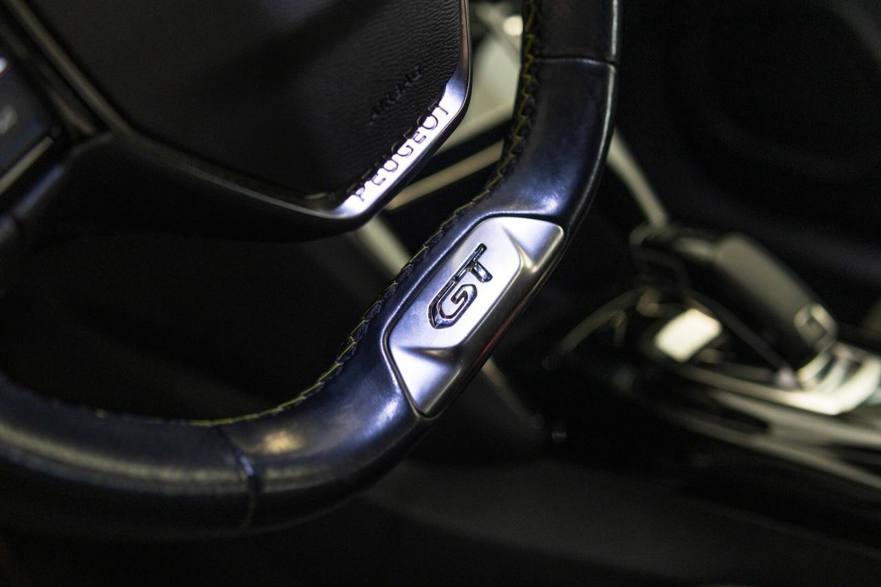 Peugeot 2008 PureTech 130S&S EAT8 GT LINE