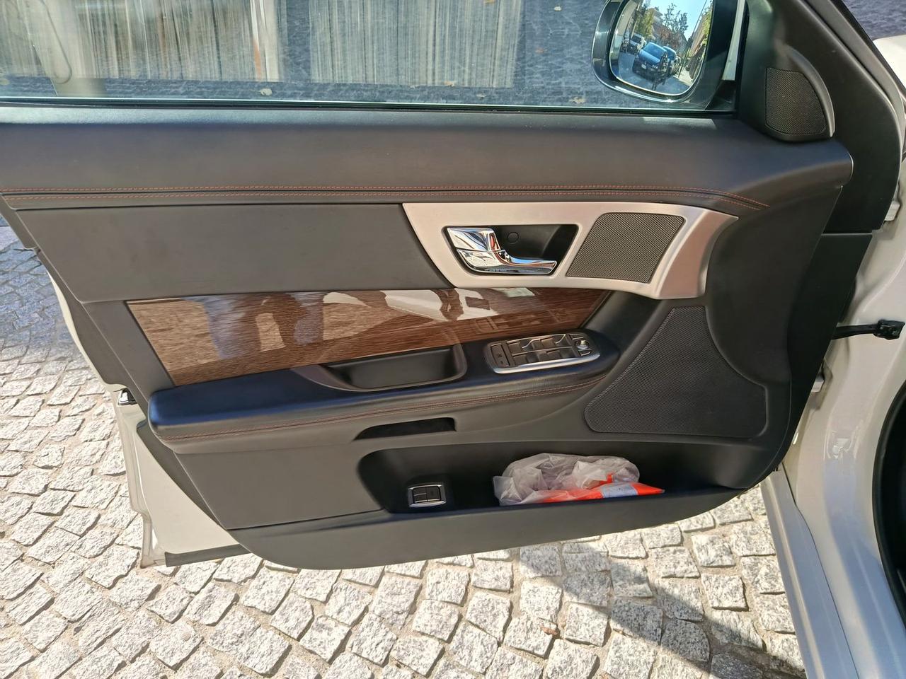 Jaguar XF Portfolio 3.0 D S #7681