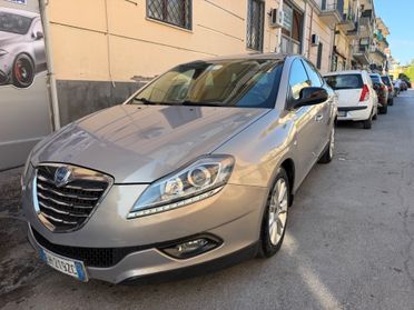 Lancia Delta 1.6 MJT 105 CV Gold 2011