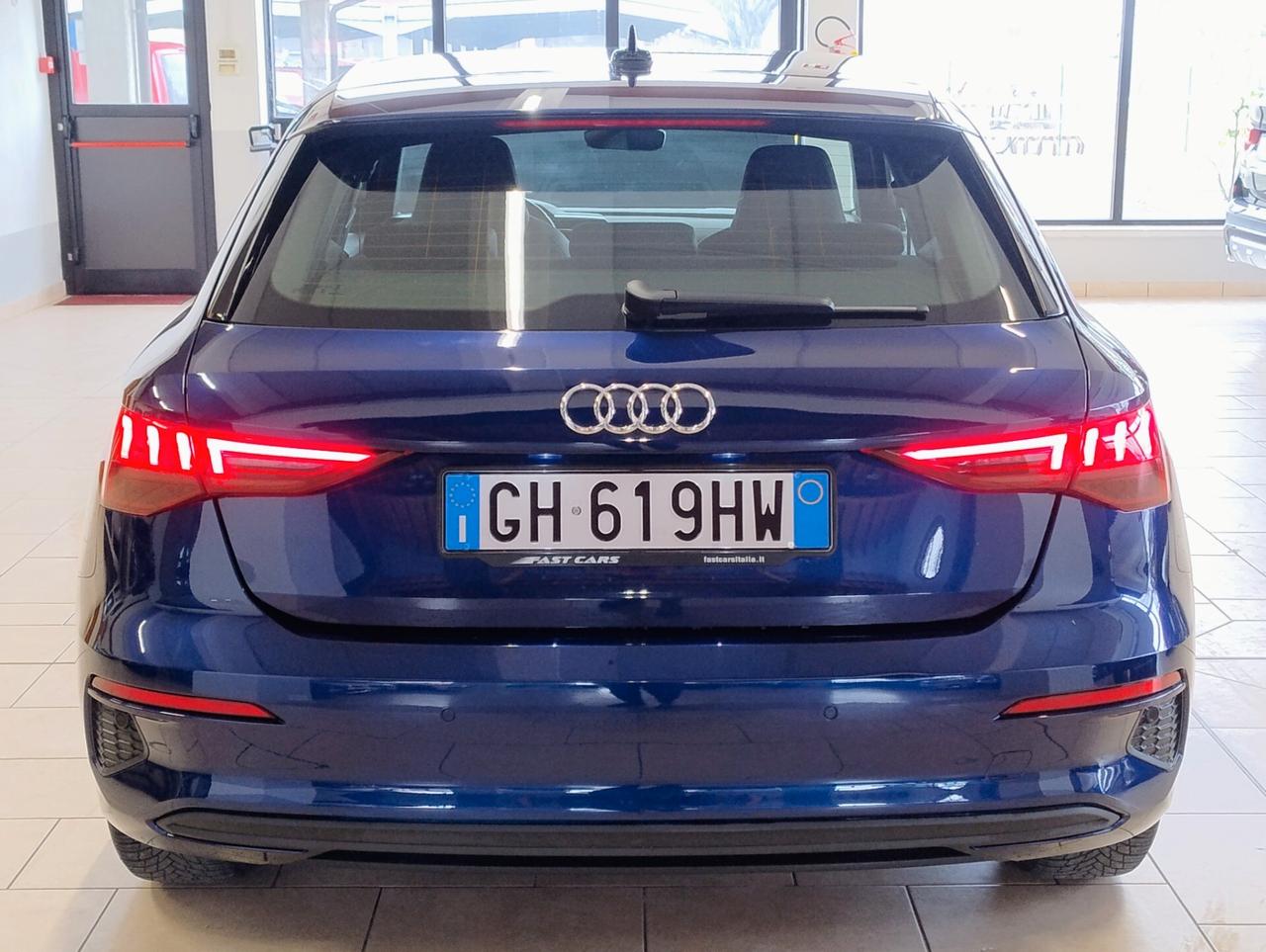 AUDI A3 30 2.0 TDI S-TRONIC S-LINE PACK LUCI LED